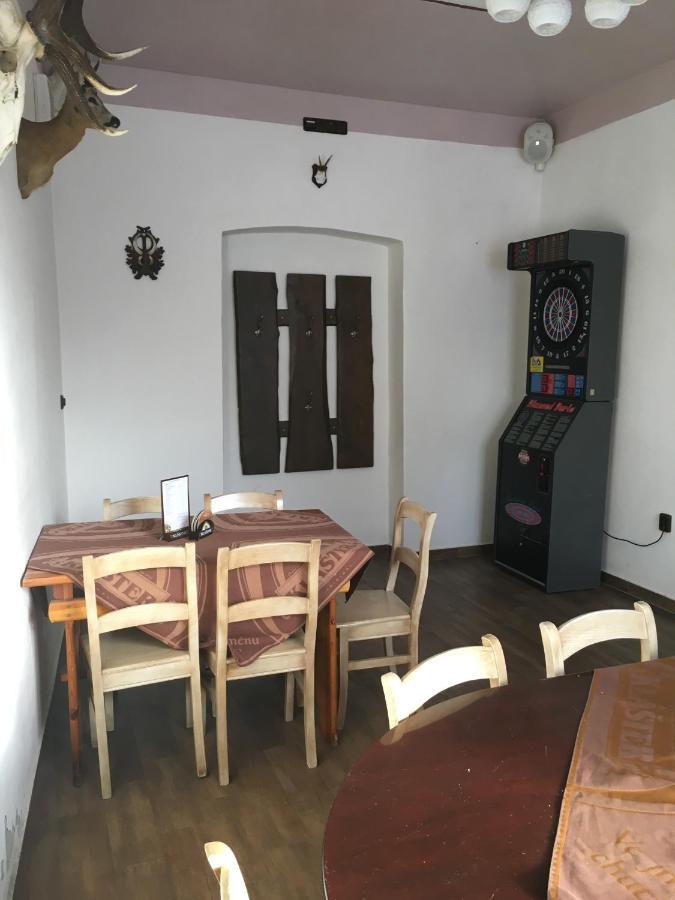 Restaurace U Kostela Hotell Marianske Radcice Exteriör bild